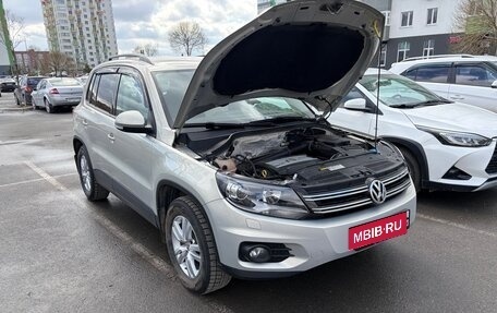 Volkswagen Tiguan I, 2015 год, 2 180 000 рублей, 2 фотография