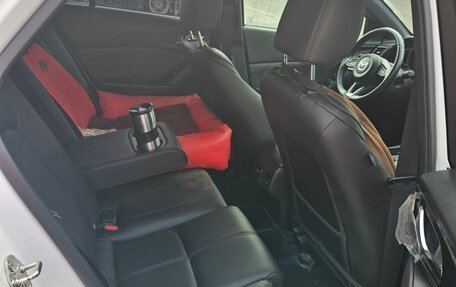 Mazda CX-4, 2022 год, 3 000 000 рублей, 13 фотография