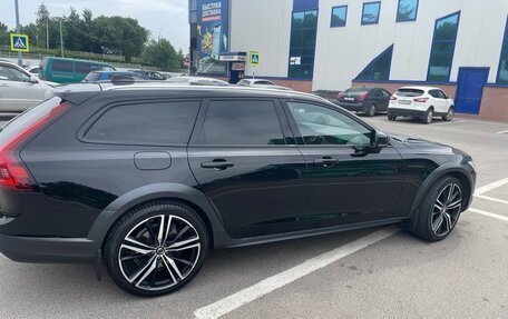 Volvo V90 Cross Country I рестайлинг, 2021 год, 5 000 000 рублей, 3 фотография