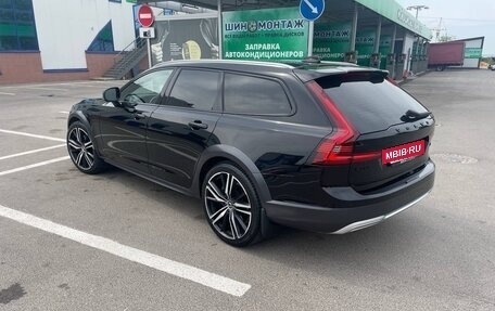 Volvo V90 Cross Country I рестайлинг, 2021 год, 5 000 000 рублей, 4 фотография