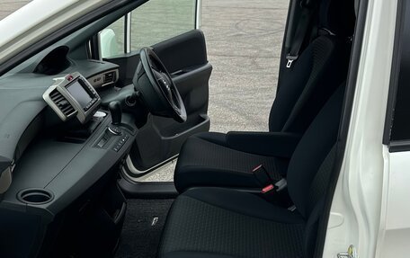 Honda Freed I, 2010 год, 1 290 000 рублей, 11 фотография