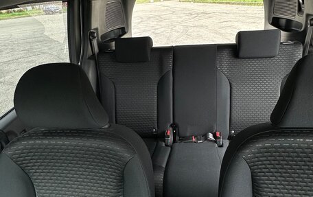 Honda Freed I, 2010 год, 1 290 000 рублей, 19 фотография