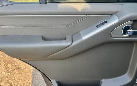 Nissan Pathfinder, 2007 год, 1 220 000 рублей, 16 фотография