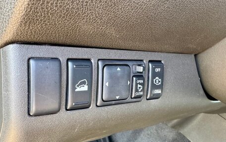 Nissan Pathfinder, 2007 год, 1 220 000 рублей, 26 фотография