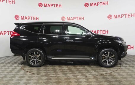 Mitsubishi Pajero Sport III рестайлинг, 2017 год, 2 928 000 рублей, 4 фотография