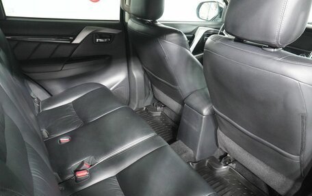 Mitsubishi Pajero Sport III рестайлинг, 2017 год, 2 928 000 рублей, 11 фотография