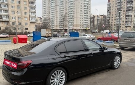 BMW 7 серия, 2018 год, 3 800 000 рублей, 3 фотография