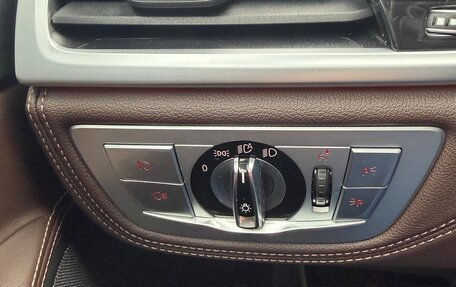 BMW 7 серия, 2018 год, 3 800 000 рублей, 18 фотография