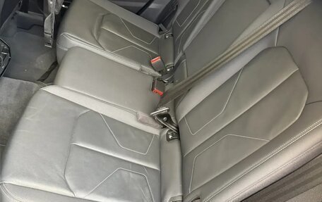 Audi Q3 Sportback, 2019 год, 4 500 000 рублей, 9 фотография