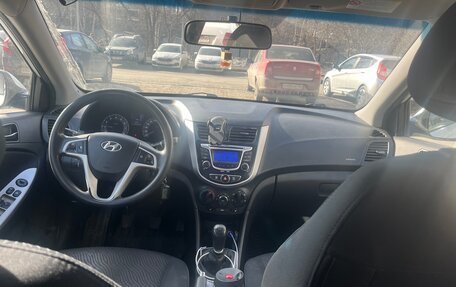 Hyundai Solaris II рестайлинг, 2012 год, 560 000 рублей, 11 фотография