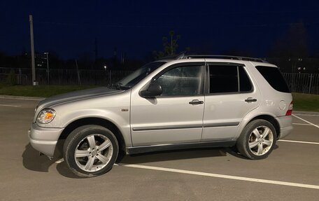 Mercedes-Benz M-Класс, 2001 год, 750 000 рублей, 2 фотография