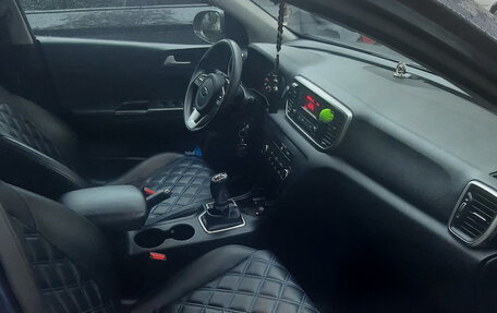 KIA Sportage IV рестайлинг, 2018 год, 1 800 000 рублей, 14 фотография