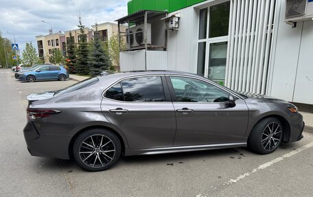 Toyota Camry, 2021 год, 2 499 000 рублей, 4 фотография