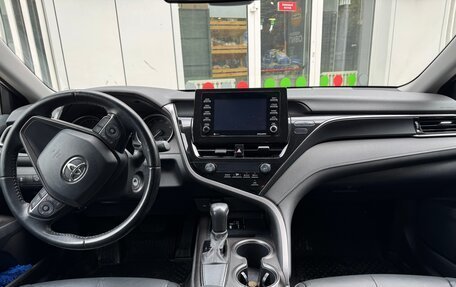 Toyota Camry, 2021 год, 2 499 000 рублей, 5 фотография