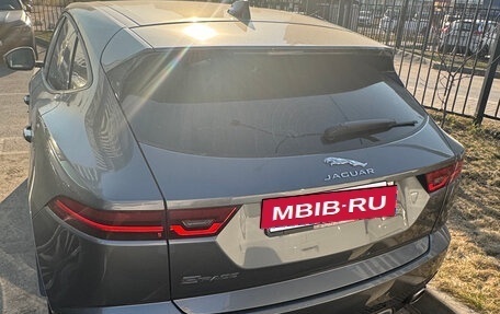 Jaguar E-Pace, 2019 год, 3 150 000 рублей, 4 фотография