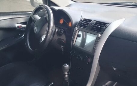 Toyota Corolla, 2011 год, 950 000 рублей, 5 фотография