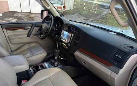 Mitsubishi Pajero IV, 2007 год, 1 700 000 рублей, 32 фотография