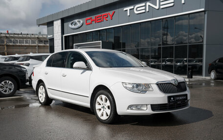 Skoda Superb III рестайлинг, 2011 год, 990 000 рублей, 2 фотография