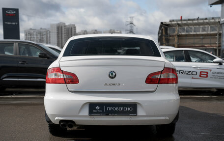 Skoda Superb III рестайлинг, 2011 год, 990 000 рублей, 6 фотография