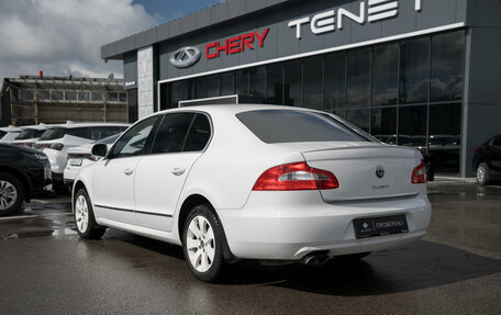 Skoda Superb III рестайлинг, 2011 год, 990 000 рублей, 4 фотография