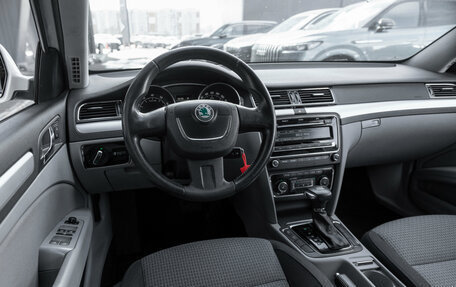 Skoda Superb III рестайлинг, 2011 год, 990 000 рублей, 7 фотография