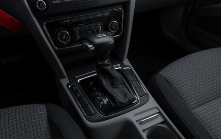 Skoda Superb III рестайлинг, 2011 год, 990 000 рублей, 14 фотография