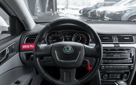 Skoda Superb III рестайлинг, 2011 год, 990 000 рублей, 10 фотография