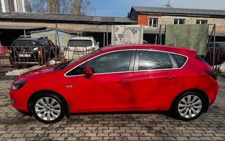 Opel Astra J, 2010 год, 695 000 рублей, 1 фотография