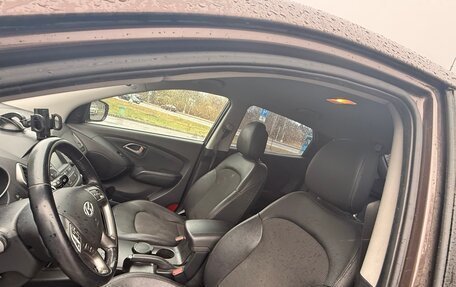 Hyundai ix35 I рестайлинг, 2013 год, 800 000 рублей, 10 фотография