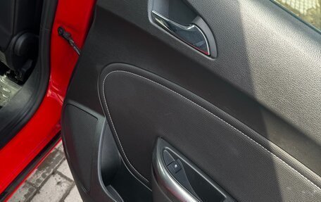 Opel Astra J, 2010 год, 695 000 рублей, 9 фотография