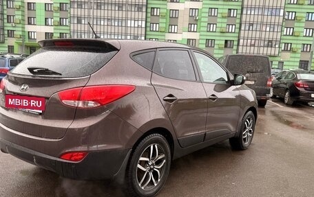 Hyundai ix35 I рестайлинг, 2013 год, 800 000 рублей, 3 фотография