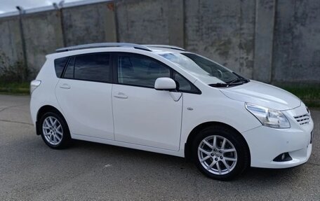 Toyota Verso I, 2011 год, 1 100 000 рублей, 1 фотография