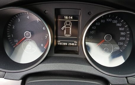 Volkswagen Golf VI, 2009 год, 800 000 рублей, 2 фотография