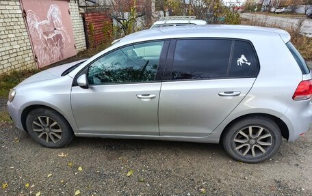 Volkswagen Golf VI, 2009 год, 800 000 рублей, 3 фотография