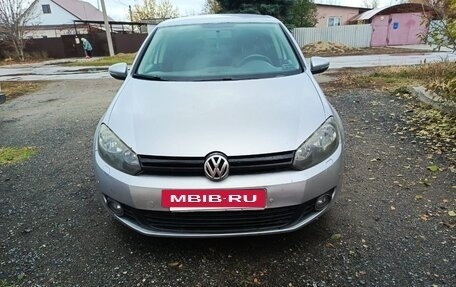 Volkswagen Golf VI, 2009 год, 800 000 рублей, 5 фотография