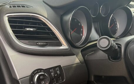 Opel Mokka I, 2013 год, 1 250 000 рублей, 19 фотография