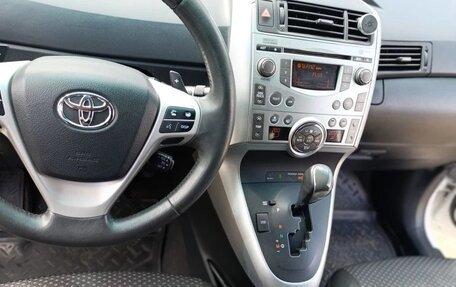 Toyota Verso I, 2011 год, 1 100 000 рублей, 7 фотография