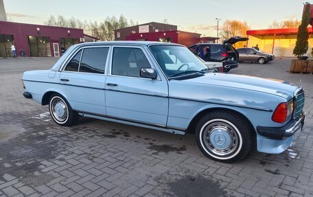 Mercedes-Benz W123, 1977 год, 430 000 рублей, 5 фотография