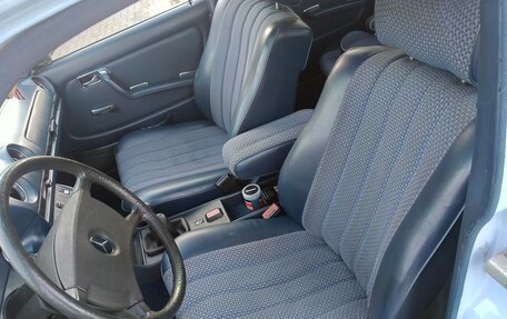 Mercedes-Benz W123, 1977 год, 430 000 рублей, 8 фотография