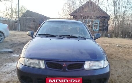 Mitsubishi Carisma I, 1996 год, 110 000 рублей, 1 фотография