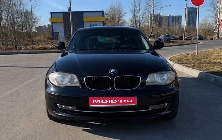 BMW 1 серия, 2011 год, 580 000 рублей, 1 фотография