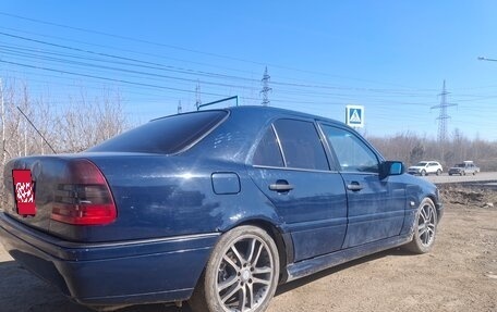 Mercedes-Benz C-Класс, 1996 год, 235 000 рублей, 4 фотография