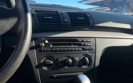 BMW 1 серия, 2011 год, 580 000 рублей, 6 фотография