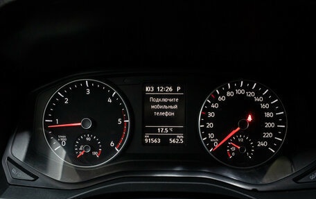 Volkswagen Amarok I рестайлинг, 2018 год, 3 198 000 рублей, 13 фотография