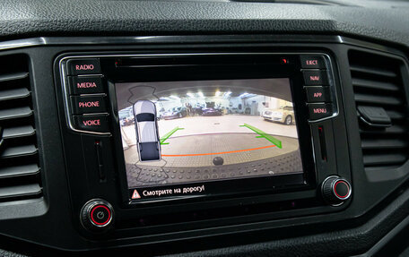 Volkswagen Amarok I рестайлинг, 2018 год, 3 198 000 рублей, 20 фотография