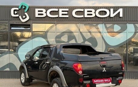 Mitsubishi L200 IV рестайлинг, 2013 год, 1 297 000 рублей, 3 фотография