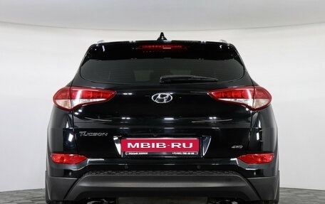 Hyundai Tucson III, 2018 год, 1 997 000 рублей, 6 фотография