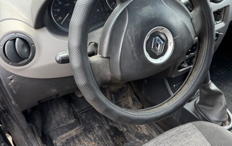 Renault Logan I, 2010 год, 165 000 рублей, 2 фотография