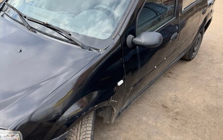 Renault Logan I, 2010 год, 165 000 рублей, 3 фотография