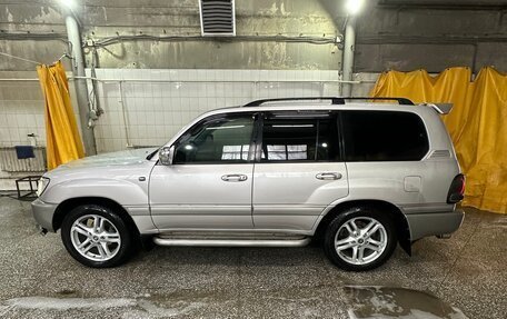 Toyota Land Cruiser 100 рестайлинг 2, 2003 год, 2 500 000 рублей, 6 фотография